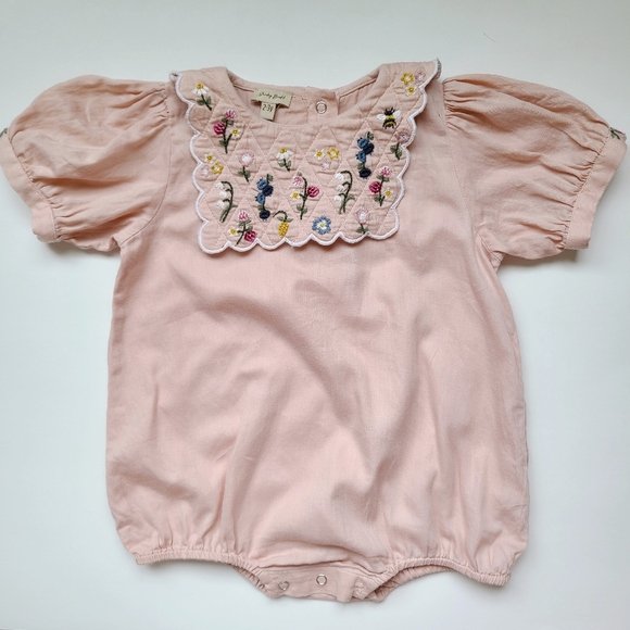 Shirley Bredal Romper Bonnet Set - Picture 4 of 10